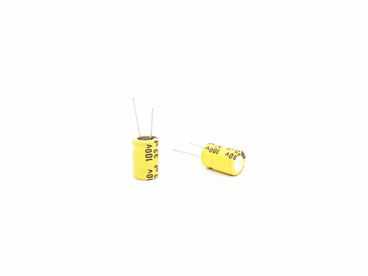 2000 घंटे उच्च अस्थायी कैपेसिटर 33UF100V कम ESR 20% सहिष्णुता