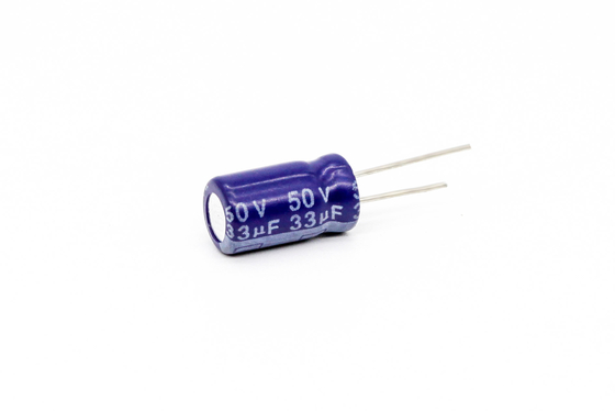 33uf50v 6.3x11 लघु संधारित्र उच्च आवृत्ति कम ESR एल्यूमिनियम संधारित्र
