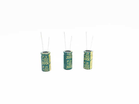 उच्च आवृत्ति कम ESR इलेक्ट्रोलाइटिक कैपेसिटर 47UF200V 13x25MM