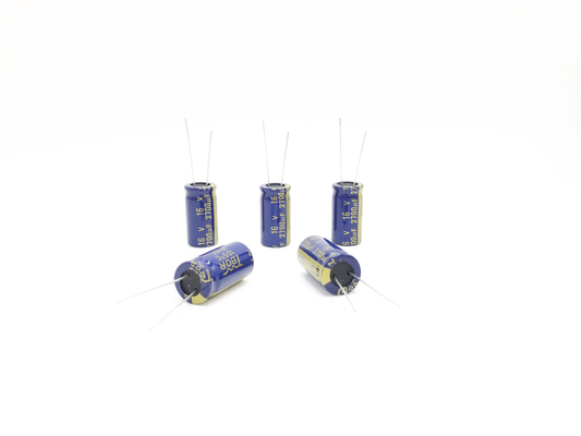 TW BOR 13X30mm रेडियल एल्युमिनियम कैपेसिटर 4700UF16V हाई कैपेसिटेंस: