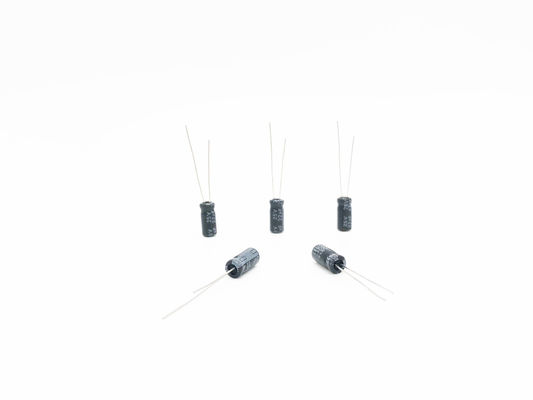 22UF 25V लघु एल्यूमिनियम इलेक्ट्रोलाइटिक कैपेसिटर 5X11mm RoHS