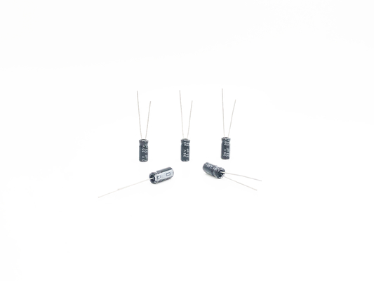 33UF35V लघु संधारित्र 5x11mm रेडियल लीड प्रकार 2000 घंटे