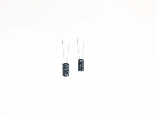 एल्यूमिनियम इलेक्ट्रोलाइटिक कैपेसिटर 100UF63V 8X14mm
