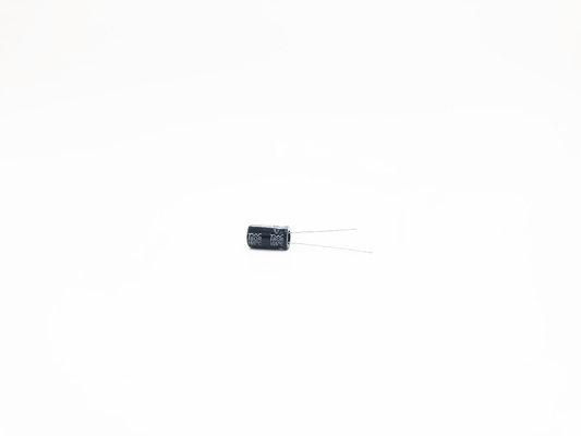 एल्यूमिनियम इलेक्ट्रोलाइटिक कैपेसिटर 100UF63V 8X14mm
