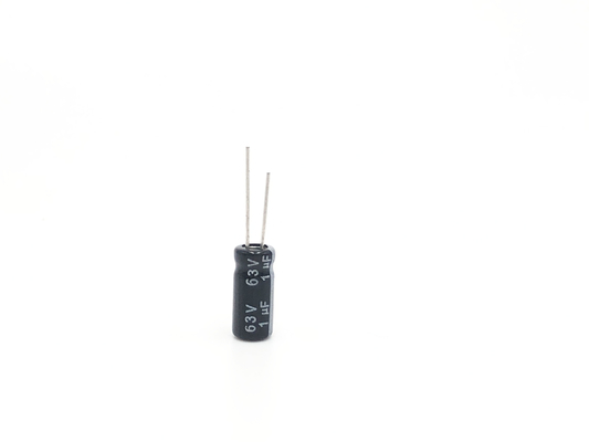 5x11mm 1UF 63V रेडियल इलेक्ट्रोलाइटिक कैपेसिटर उच्च तापमान सर्किट