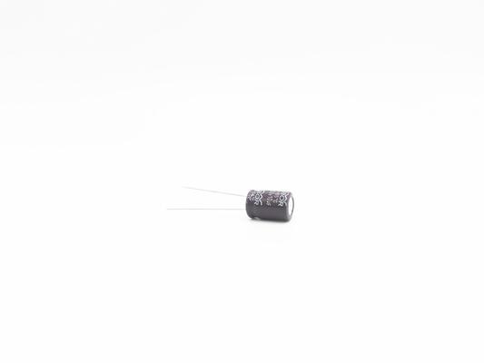 एनर्जी सेव लैंप के लिए वाइड टेम्परेचर 22X35MM 10uf 250v कैपेसिटर