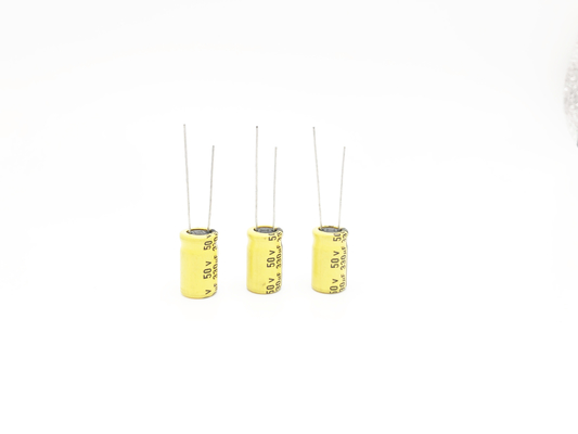 कम ESR उच्च आवृत्ति इलेक्ट्रोलाइटिक संधारित्र 330UF50V 10x16mm